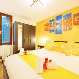 Calle Dei Fabbri Marble Appartement Venise