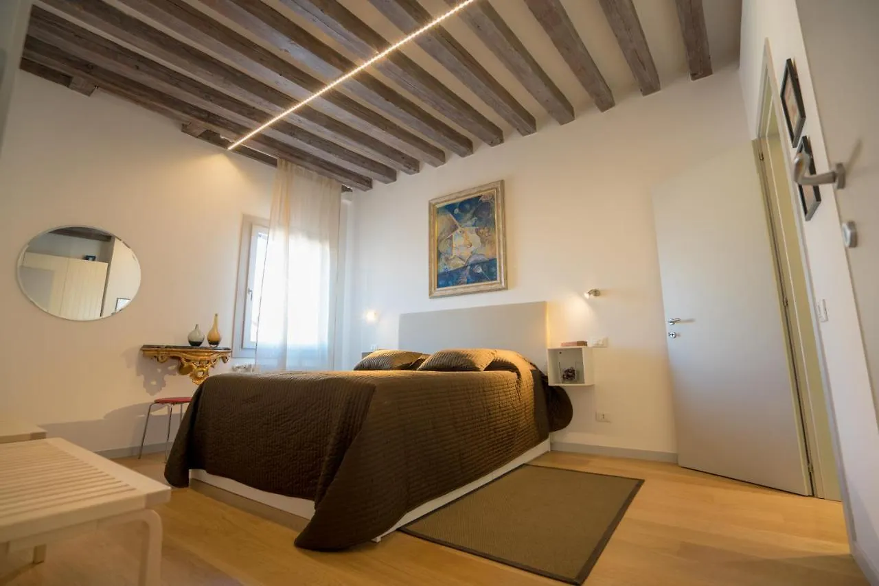 Specchieri Apartment Venice Italy